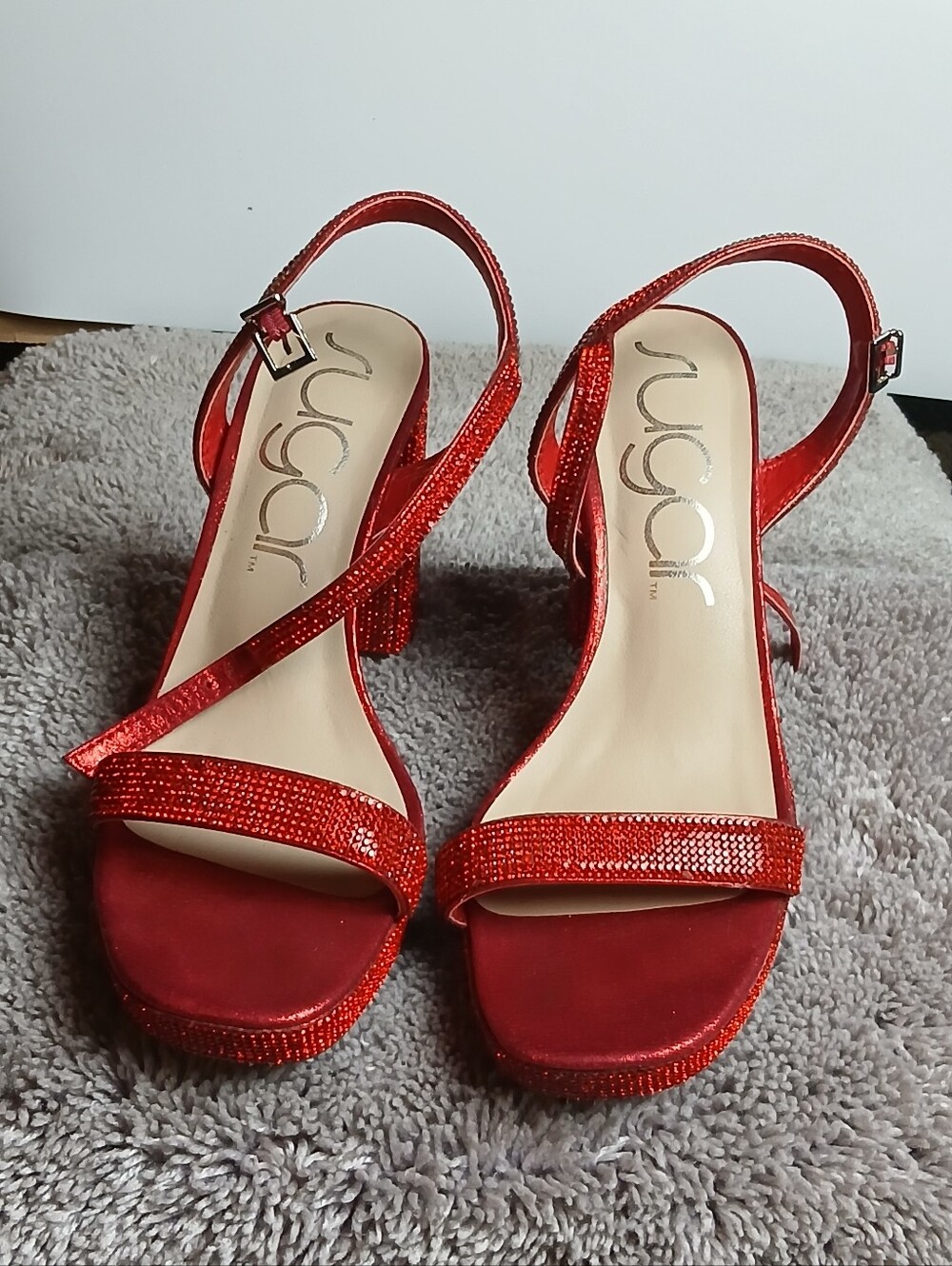 Sugar Vallentina 4 Red Rhinestone Block Heel Sandals Size 8.5 MRhinestone